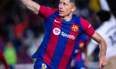 米兰体育app-巴塞罗那取得胜利，雄心勃勃的简单介绍