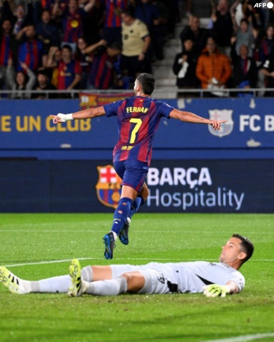 巴塞罗那队大败麦德里竞技，防线不稳定