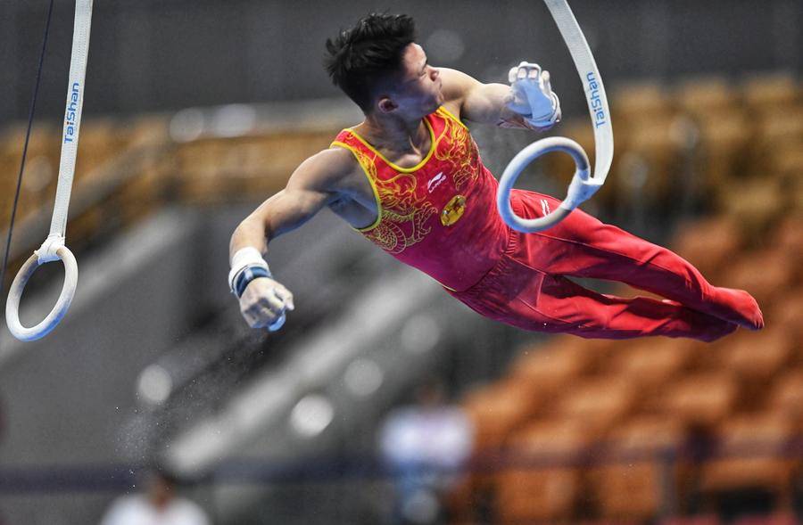 室内体操比赛男子项目韩国选手雄霸的简单介绍
