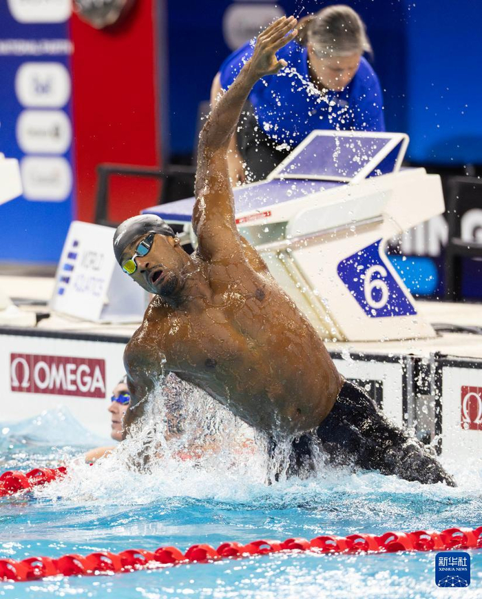 关于精彩：加拿大游泳选手巧夺金牌的信息