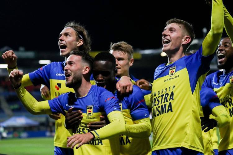 包含里尔客场战胜梅斯，保持不败纪录的词条