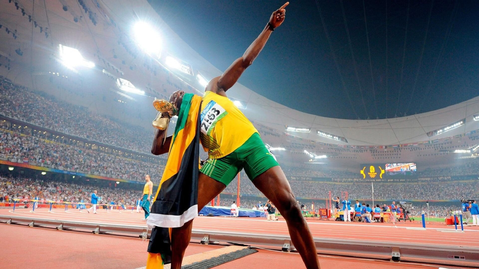 内马尔一舞定乾坤，三狮铁壁锁天蓝—当个人英雄主义遭遇集体主义的终极对话