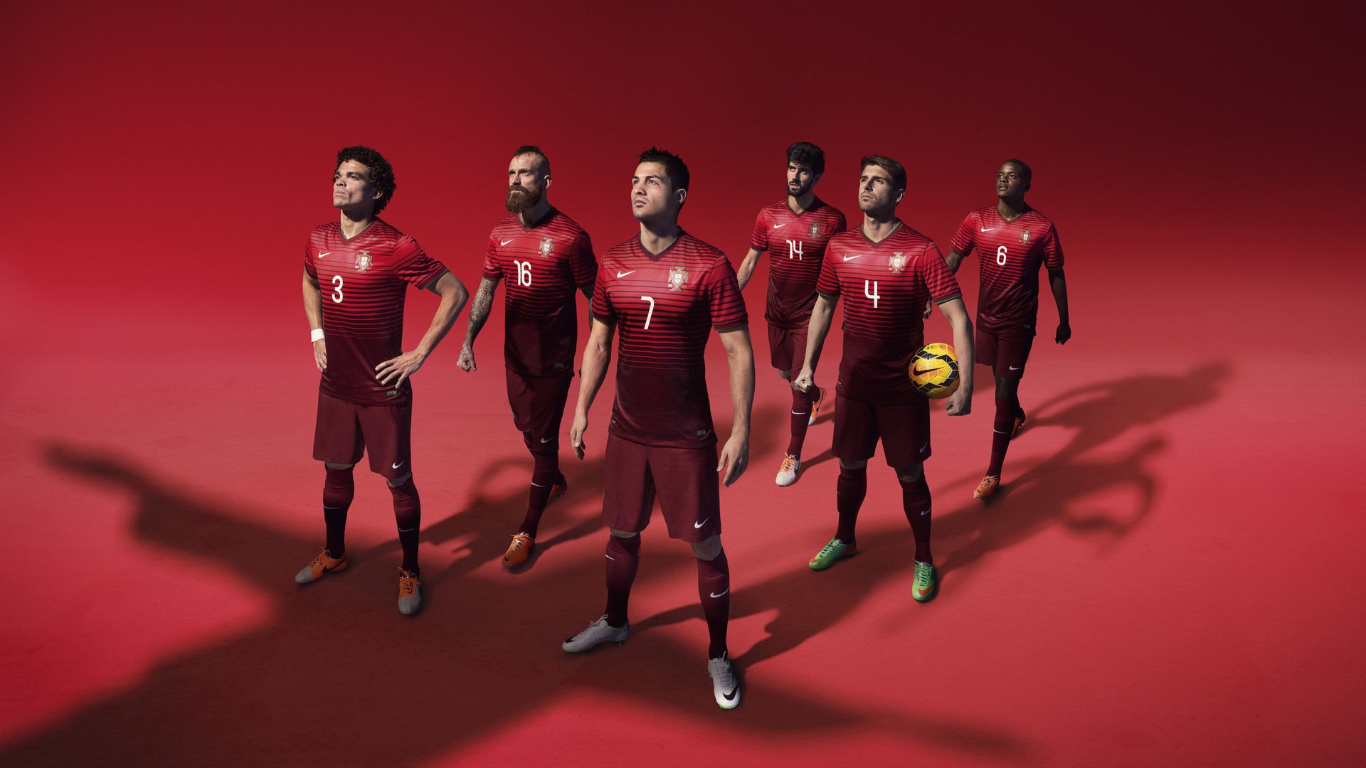 武切维奇爆发难阻团队篮球浪潮，雷霆稳扎稳打擒鹰展露冠军相