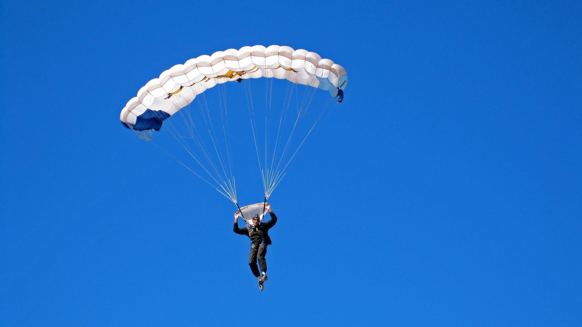 从蒙特卡洛绝境到都灵之巅，西西帕斯的关键制胜哲学