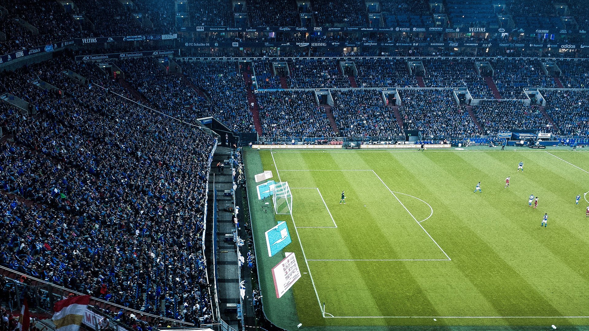 北欧风暴席卷巴黎，波尔惊艳四座，瑞典队完胜法国队书写足球新篇章